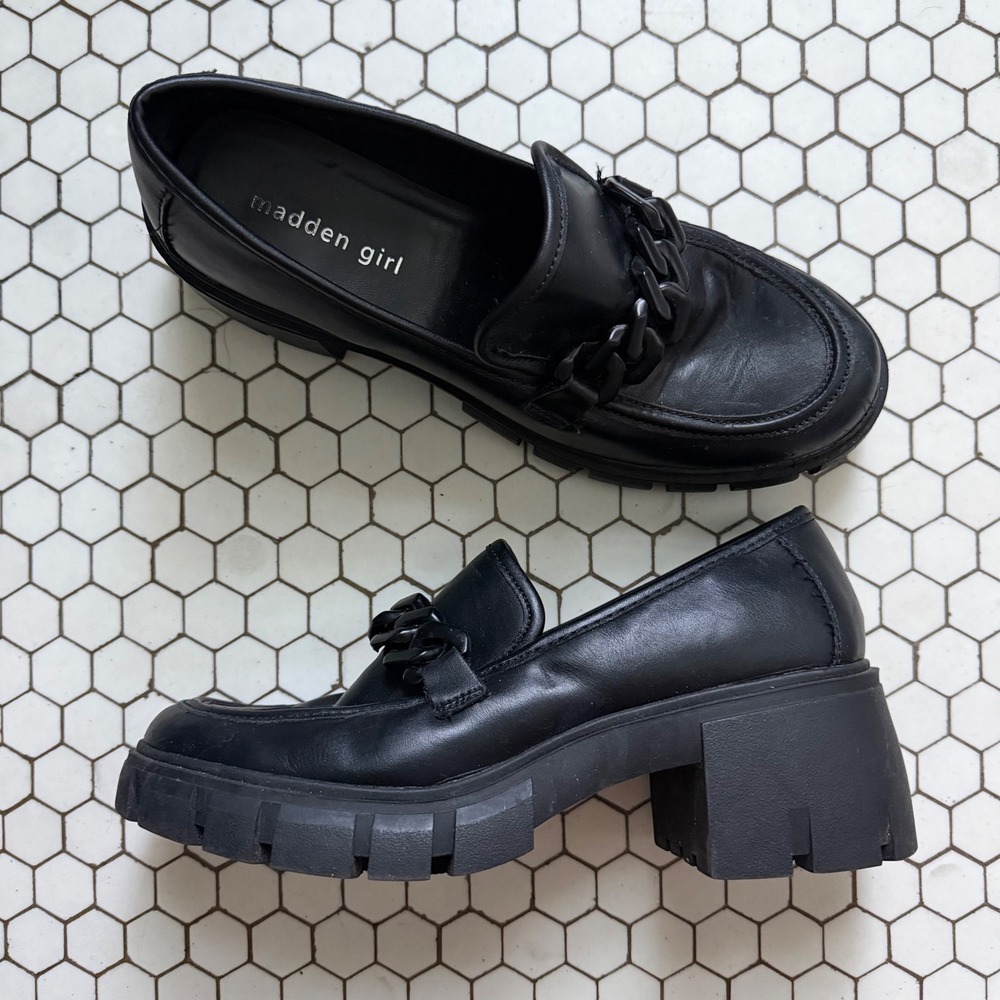 Madden Girl Hoxtonn Loafers Black Chunky Platform Lug Sole Chain Link Size 10